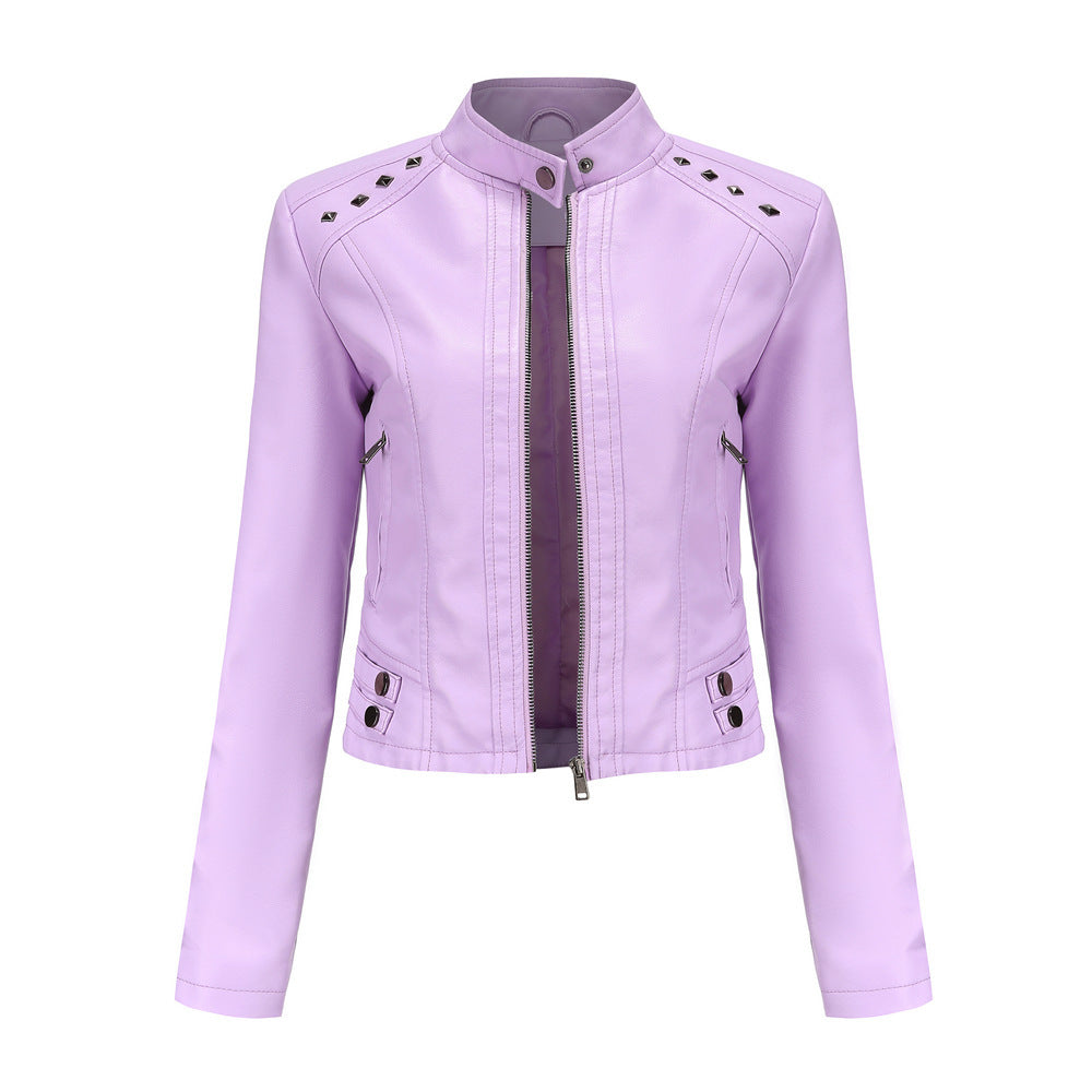 Leanne – Nietenbesetzte Damen-Lederjacke mit langen Ärmeln