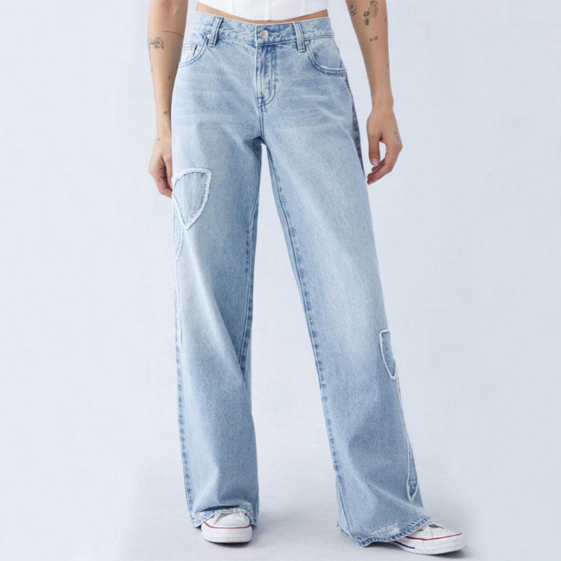 Judith – Gerade Damenjeans mit gesticktem Schmetterlingsdesign