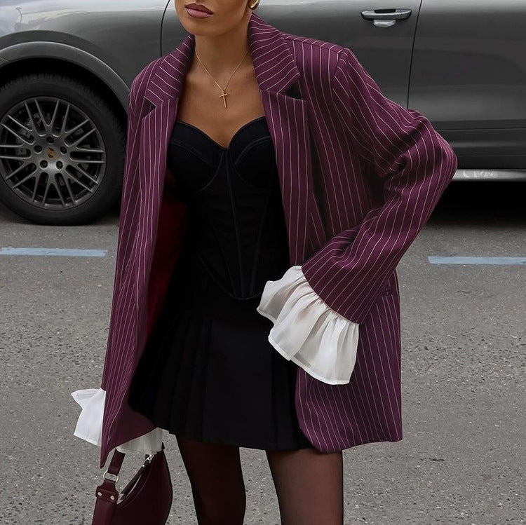 Nicole – Klassischer Damenblazer mit Glockenärmeln