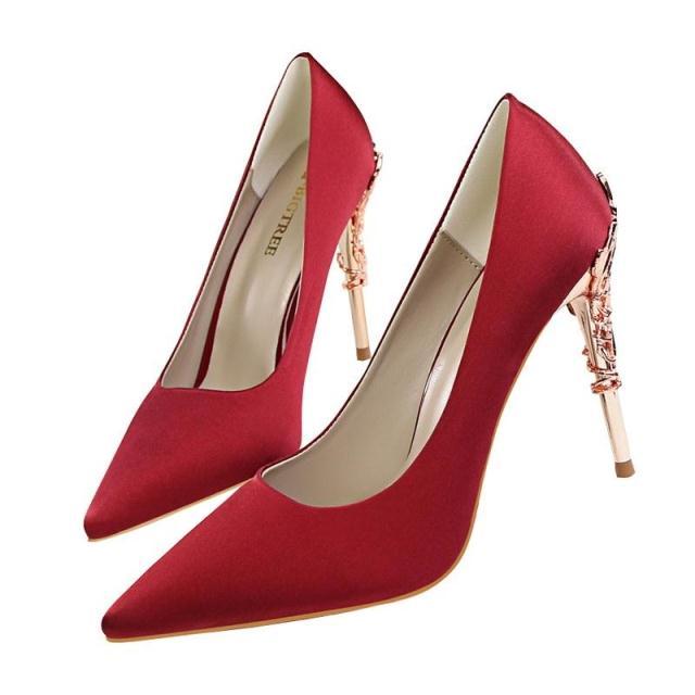 Sue – Modische Damenschuhe mit eleganten Details