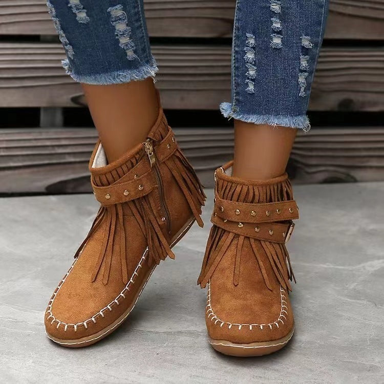 Barbara – Retro Stiefeletten mit Nieten und Quasten