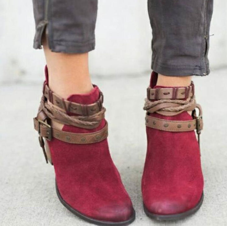 Shirley – Hohe Damen-Martin-Stiefel mit Nieten und Schnallen