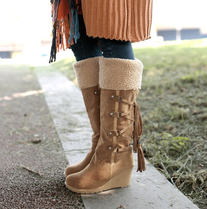Tara – Damen Stiefel mit Keilabsatz und Warmfutter