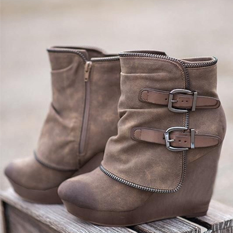 Lynda – Winterliche Plateau-Stiefeletten mit Keilabsatz