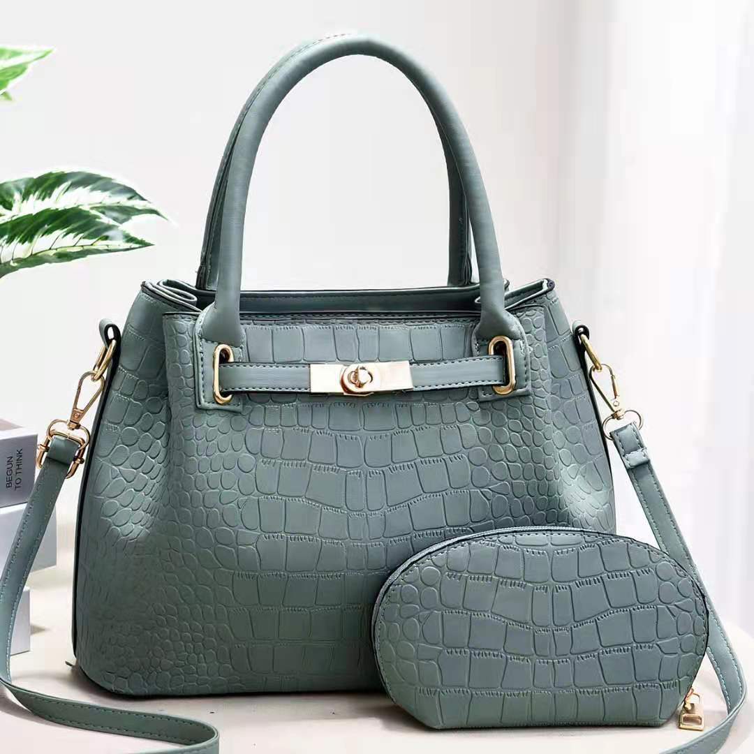 Abigail – Große Kapazität Damen Schultertasche aus Veganem Leder