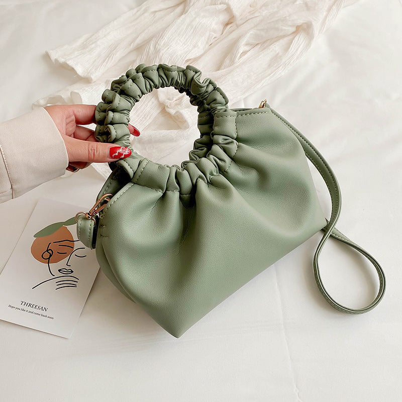 Natasha – Modische Eimer-Schultertasche im Western-Stil