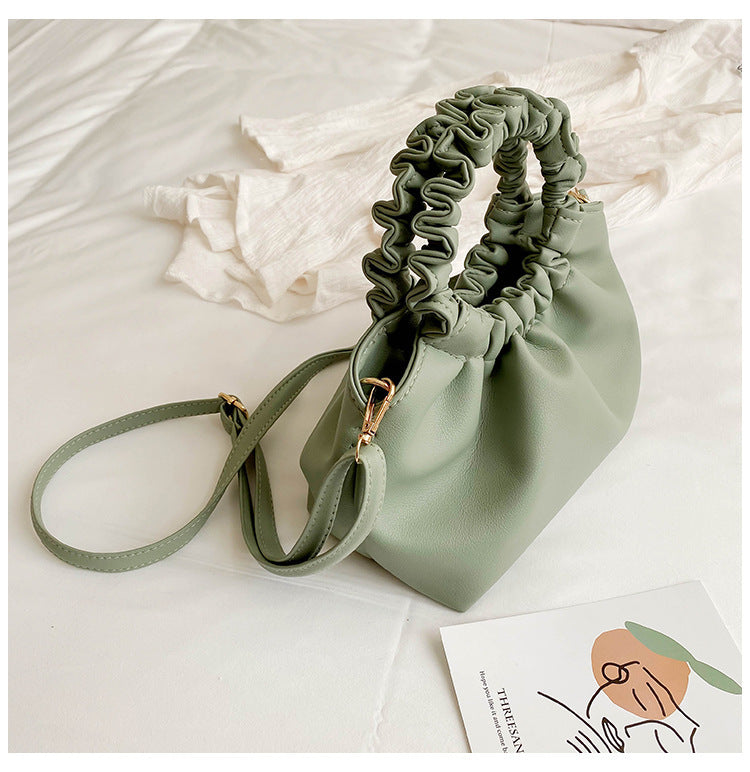 Natasha – Modische Eimer-Schultertasche im Western-Stil