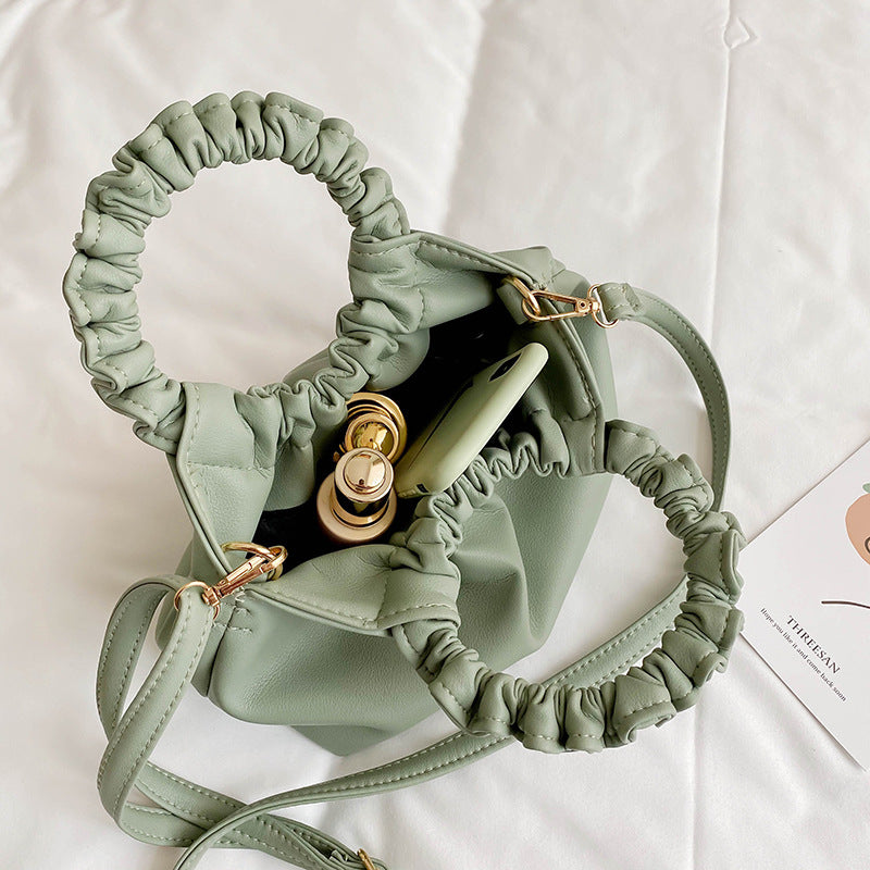 Natasha – Modische Eimer-Schultertasche im Western-Stil