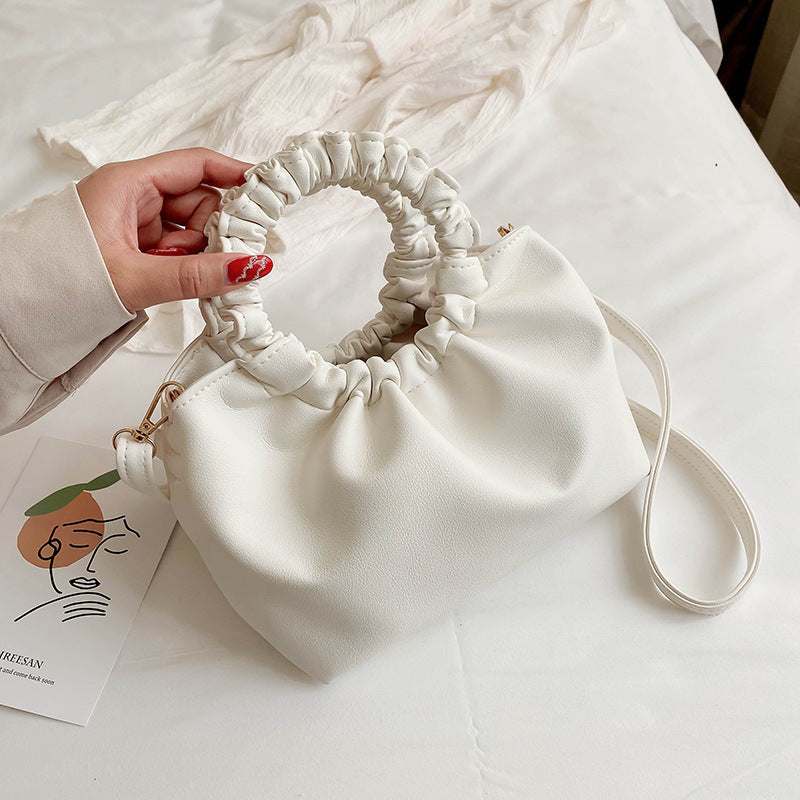 Natasha – Modische Eimer-Schultertasche im Western-Stil