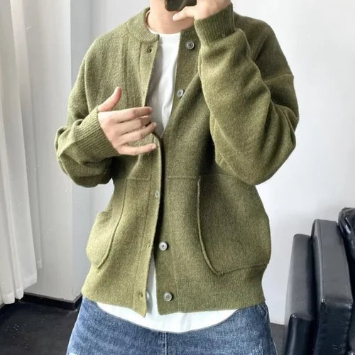 Herren Strickjacke mit Rundhalsausschnitt – Lässiger Stil für Alltag und Freizeit