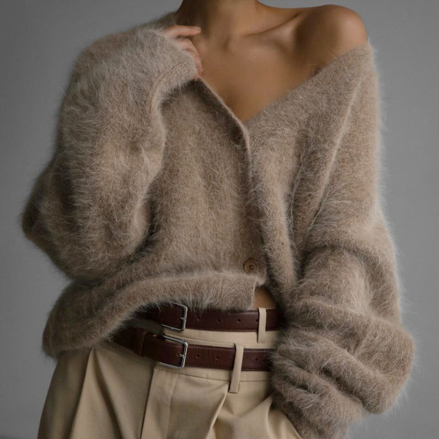 Mandy – Lockere Damen-Strickjacke mit V-Ausschnitt