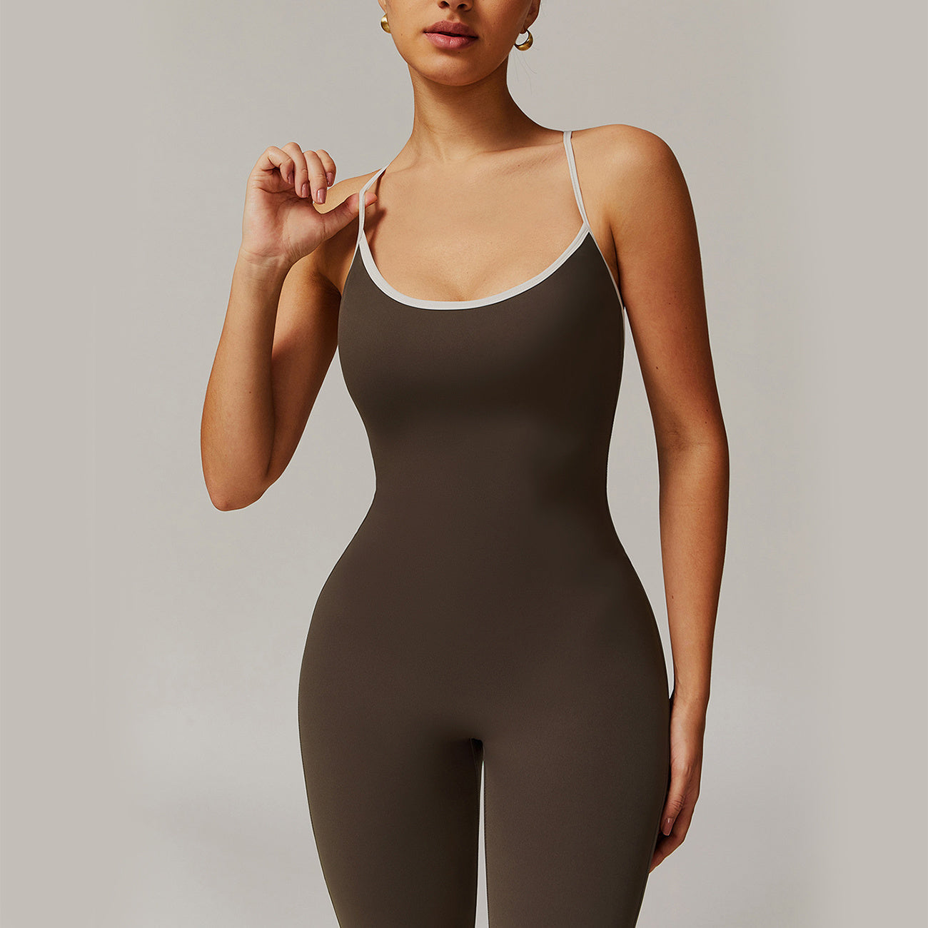Julia – Eleganter Damen-Jumpsuit für Sport und Fitness