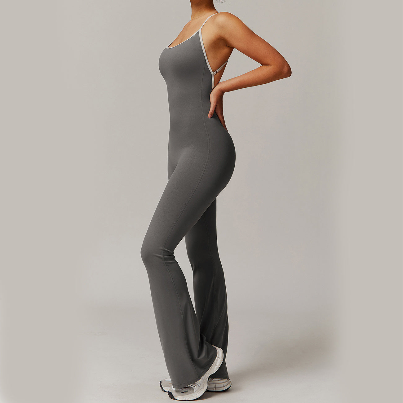 Julia – Eleganter Damen-Jumpsuit für Sport und Fitness