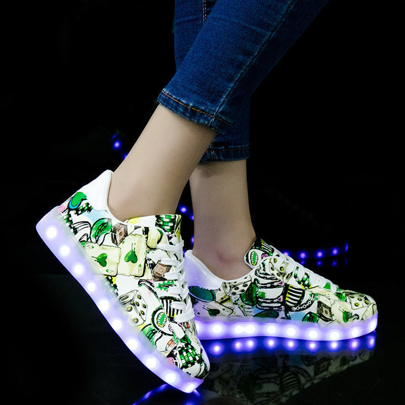 Ruth – Leuchtende Sportschuhe mit fluoreszierendem Design