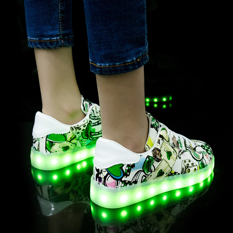 Ruth – Leuchtende Sportschuhe mit fluoreszierendem Design