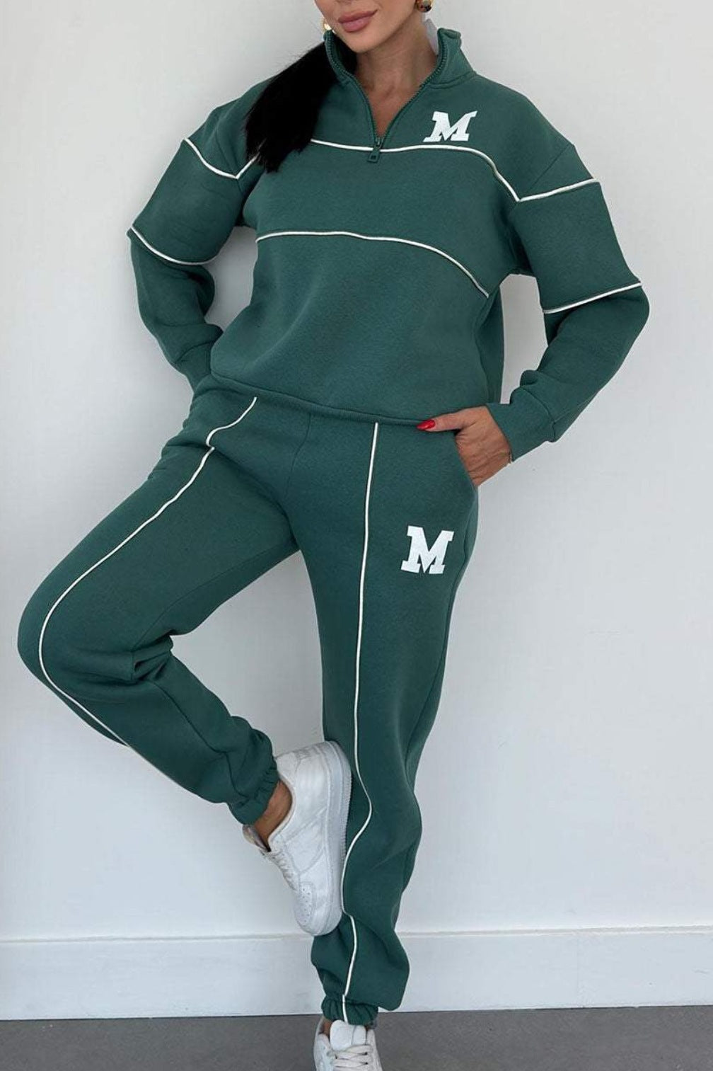 Jade – Lässiges Damen-Sweatshirt-Set mit Taschen