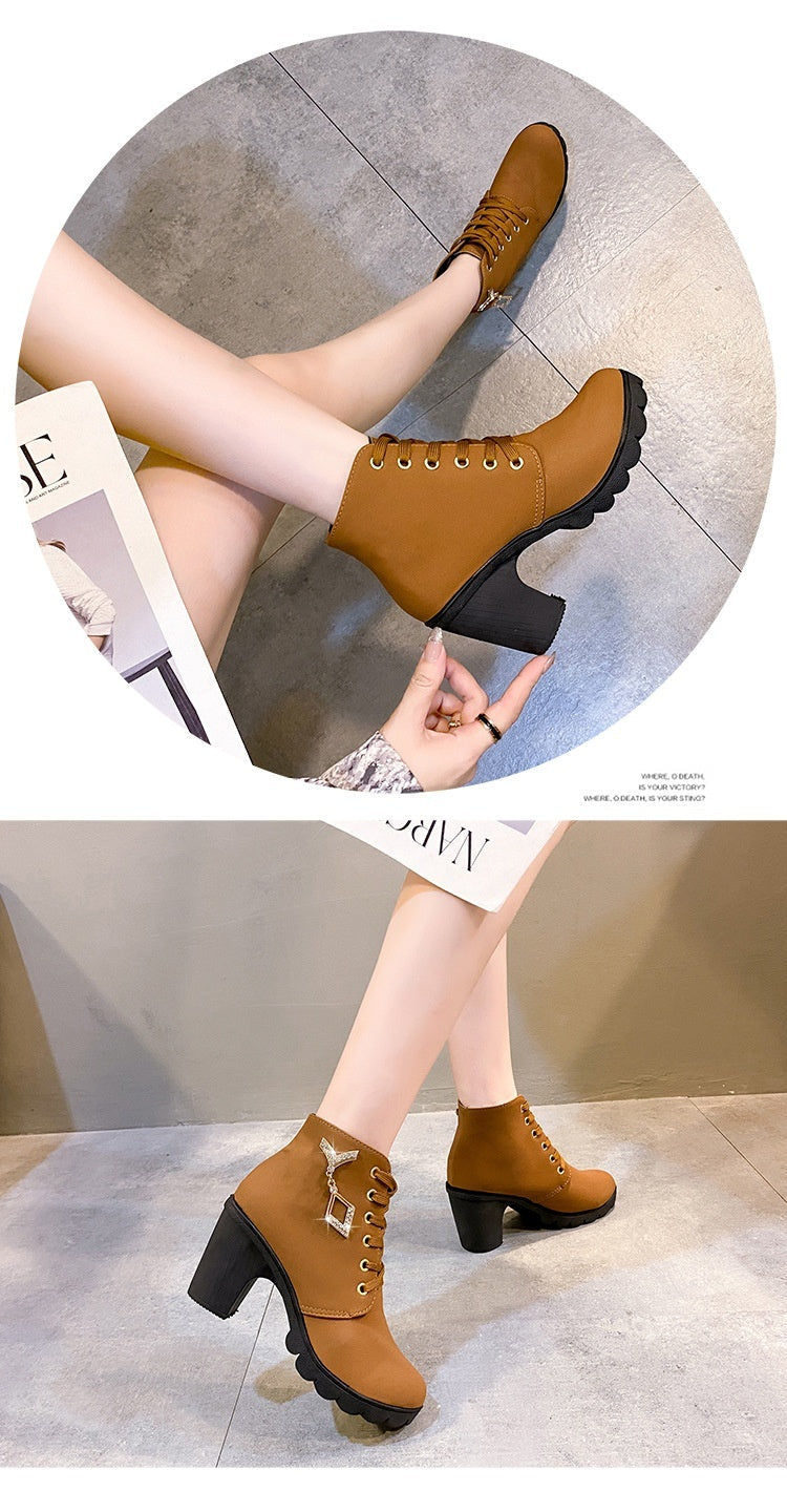 Sophie – Vielseitige Hohe Gummistiefel mit Absatz