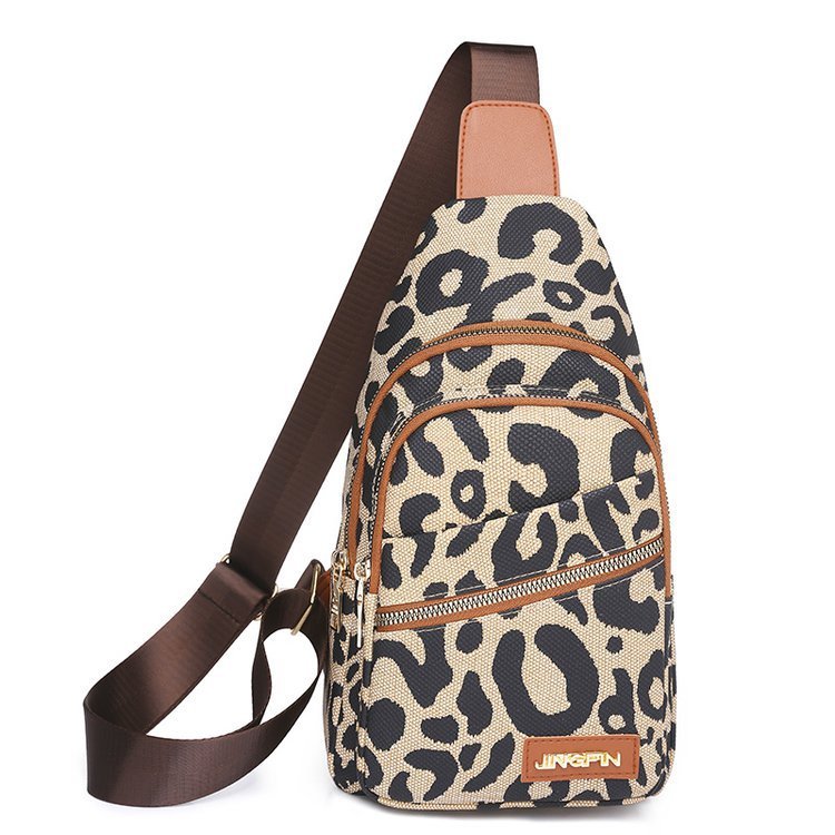 Natasha – Leopard Slingtasche mit Kopfhöreranschluss