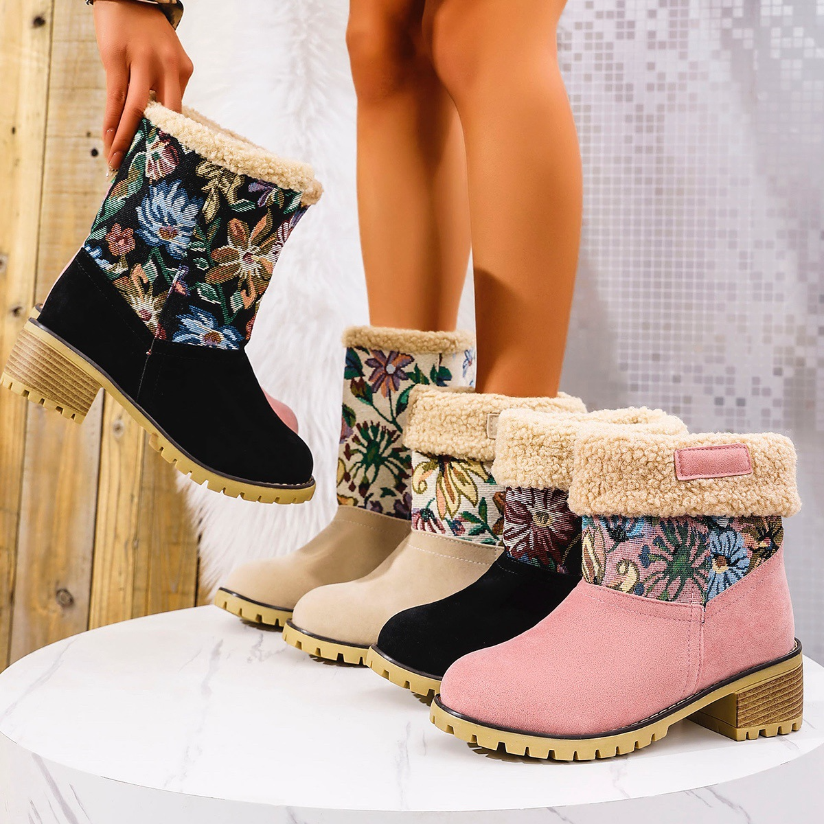 Elena - Blumenbestickte Schneestiefel – Ethno-Stil Plateau Mid-Tube Winterwarme Stiefel für Damen