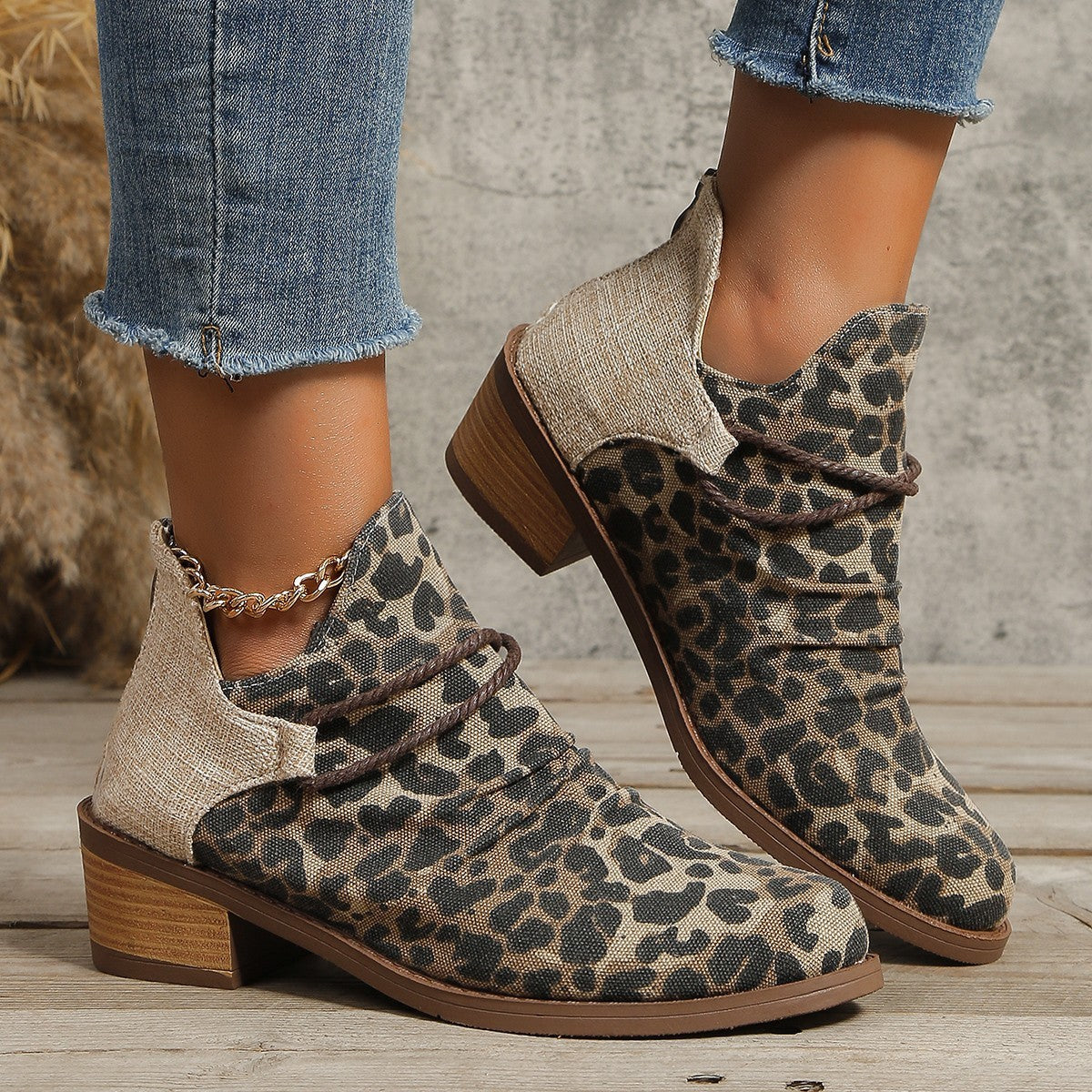 Susan – Retro Damenstiefeletten mit Leopardenmuster