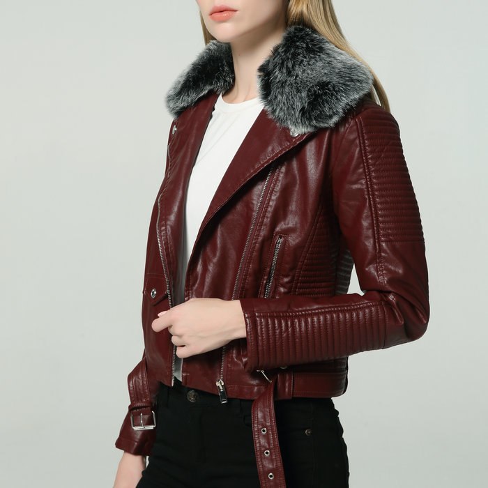 Phoebe – Abnehmbare Kunstpelzkragenjacke aus Kunstleder