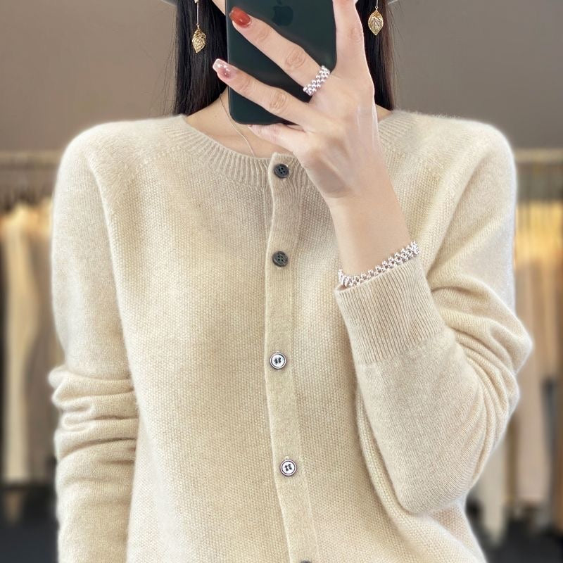 Margaret – Damen Cardigan aus Merinowolle mit O-Ausschnitt