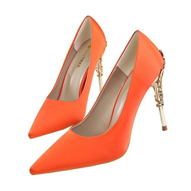 Sue – Modische Damenschuhe mit eleganten Details