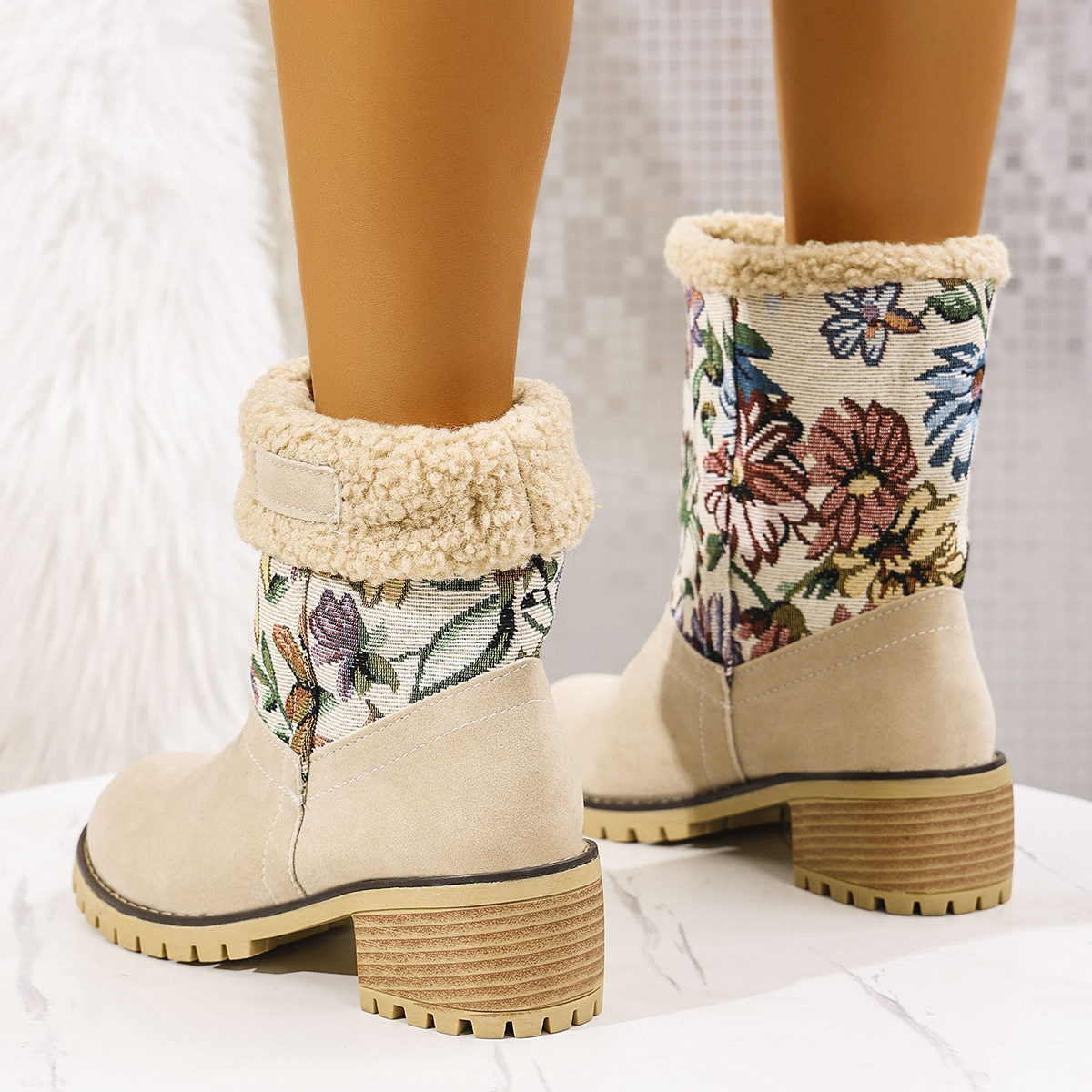 Elena - Blumenbestickte Schneestiefel – Ethno-Stil Plateau Mid-Tube Winterwarme Stiefel für Damen