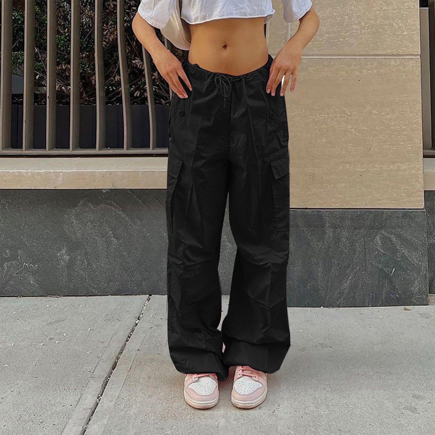 Ruby – Modische Damen-Cargohose mit Kordelzug und Taschen