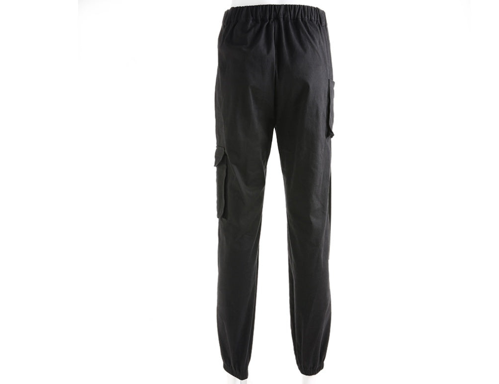 Lucy – Schwarze Damen-Cargohose mit hohem Bund und Patchwork
