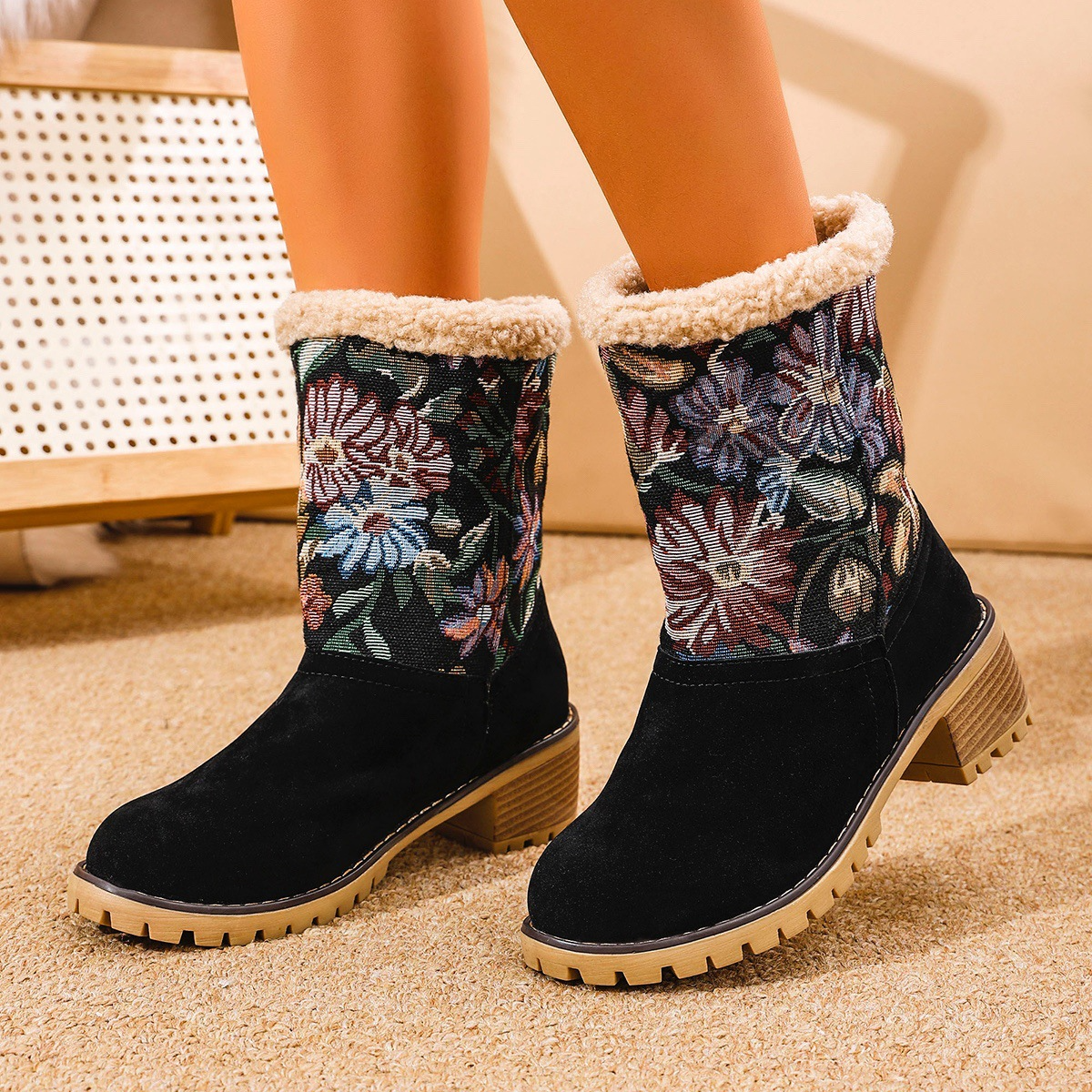 Elena - Blumenbestickte Schneestiefel – Ethno-Stil Plateau Mid-Tube Winterwarme Stiefel für Damen