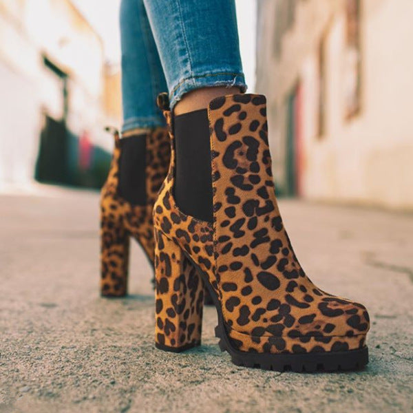 Wendy – Damen Stiefeletten mit Leopardenmuster und Hohem Blockabsatz