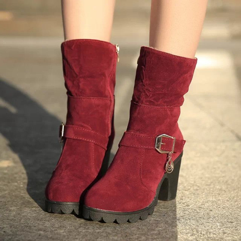 Heidi – Damenstiefel mit hoher Ferse und Schnallen-Flansch