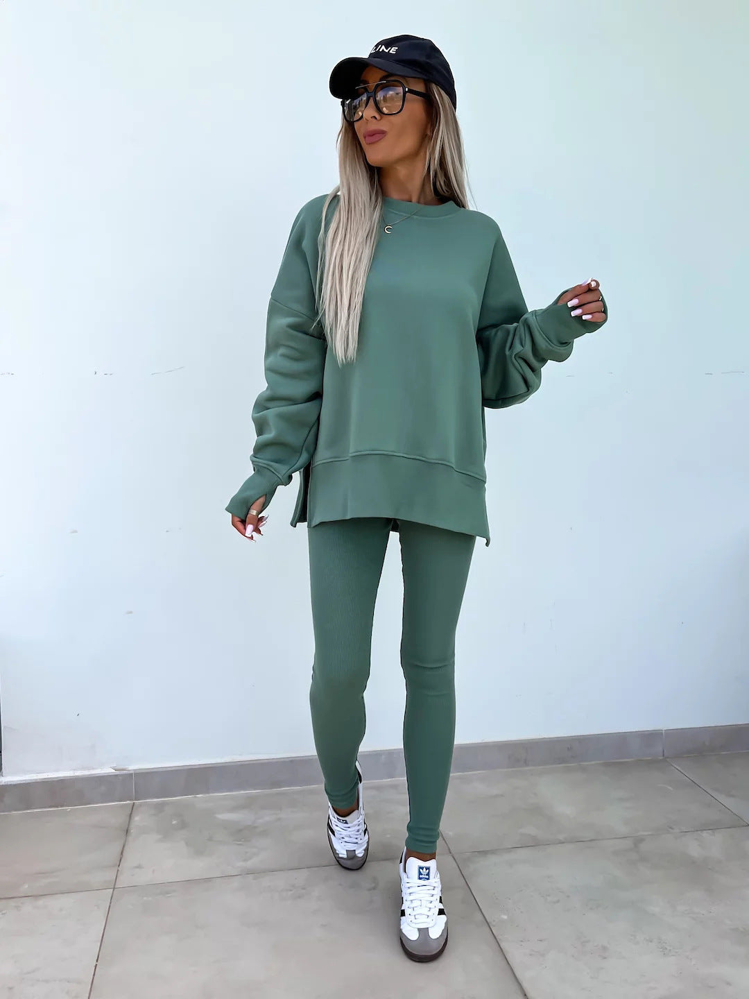 Judith – Lässiges Damen Sweater-Set mit Langarm und Schlitz