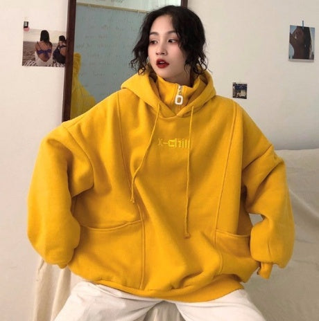Barbara – Damen Kapuzenpullover mit Stickerei und Samtfutter