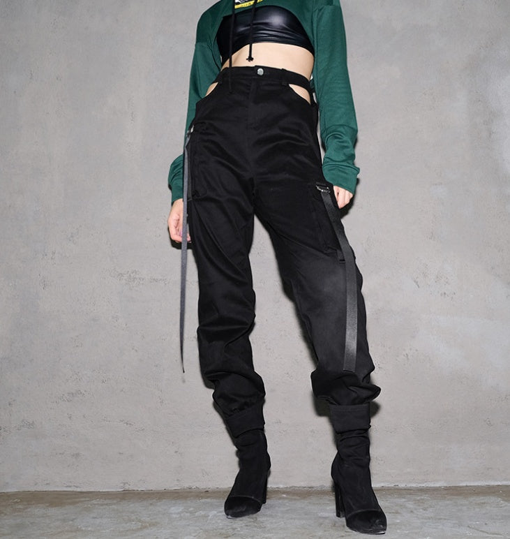 Lucy – Schwarze Damen-Cargohose mit hohem Bund und Patchwork