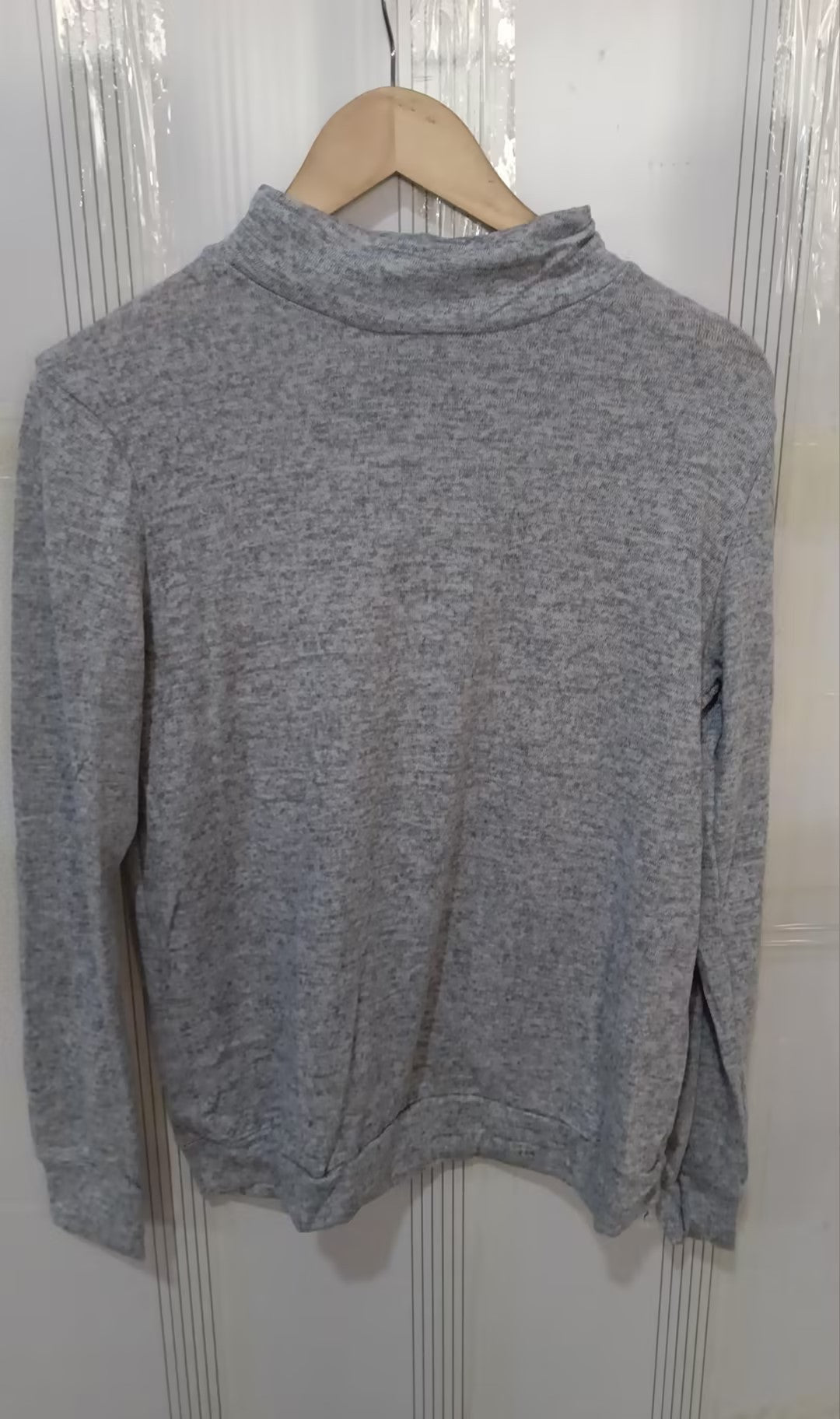 Kathleen – Damenpullover in Einfarbiger Strickoptik