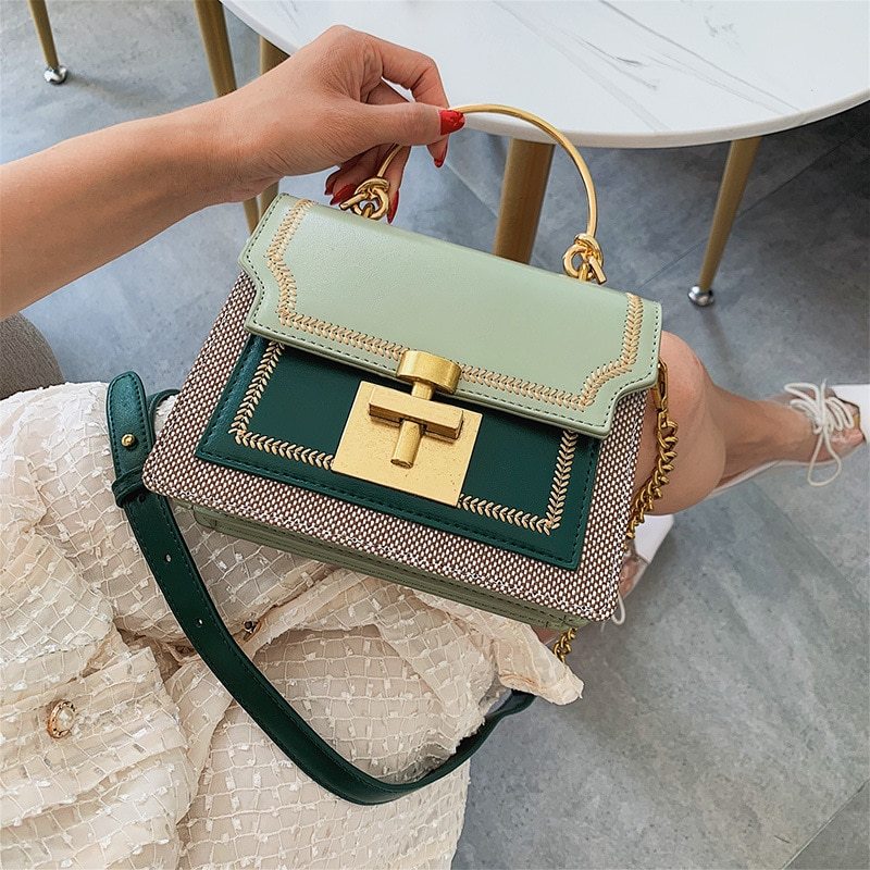 Lynda – Modische Schultertasche mit Kettenstruktur