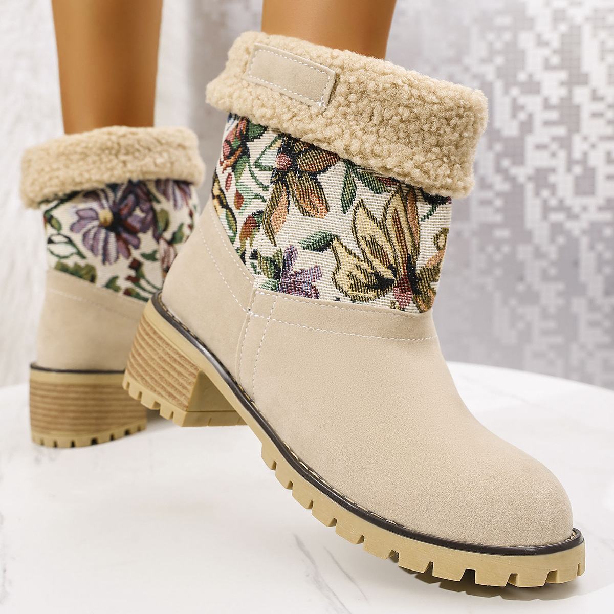 Elena - Blumenbestickte Schneestiefel – Ethno-Stil Plateau Mid-Tube Winterwarme Stiefel für Damen