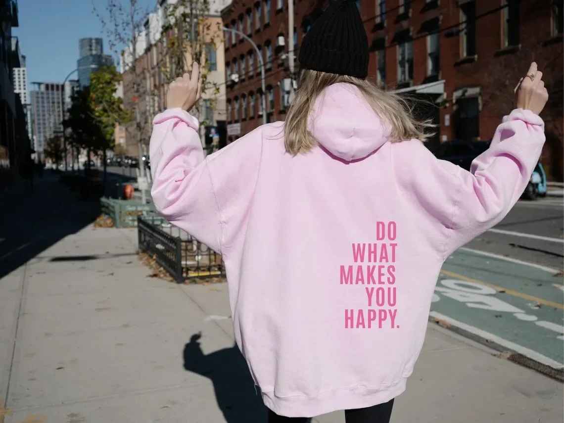 Leonie - Damen Hoodie - Lässiger Streetstyle mit Schriftzug