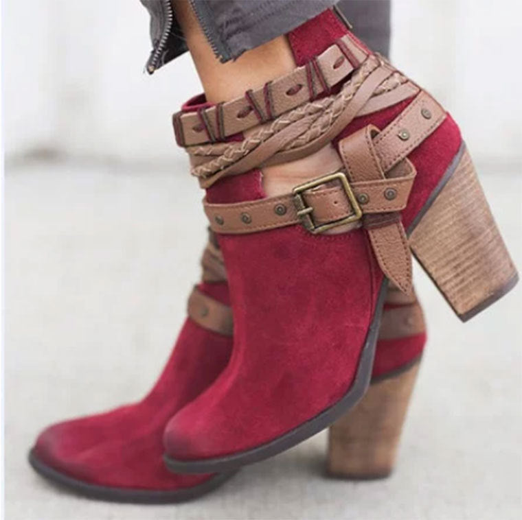 Shirley – Hohe Damen-Martin-Stiefel mit Nieten und Schnallen