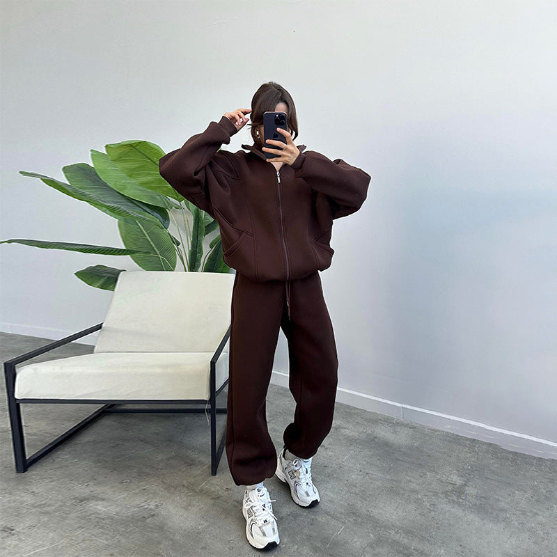 Nicola – Modischer Jogger-Set mit Taschen und Stehkragen