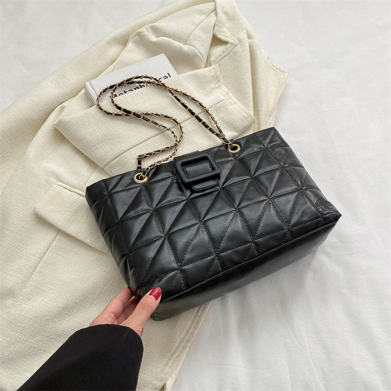 Deborah – Trendige Damen Kettentasche im Chanel-Stil