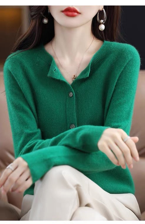 Margaret – Damen Cardigan aus Merinowolle mit O-Ausschnitt