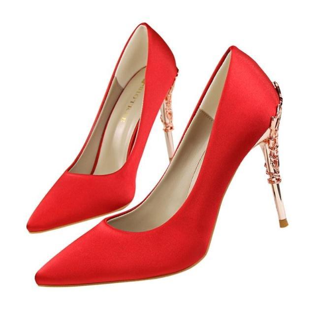 Sue – Modische Damenschuhe mit eleganten Details
