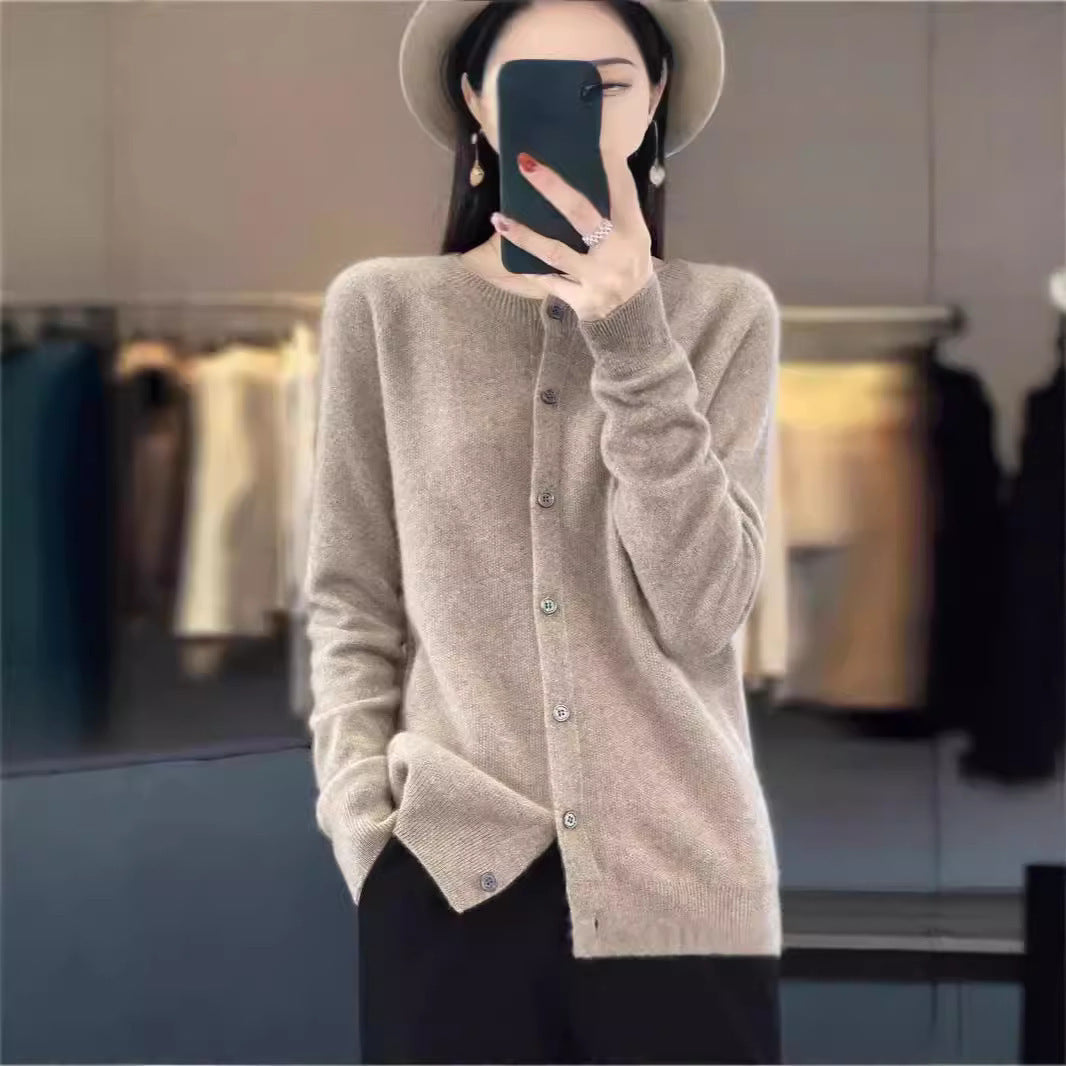 Margaret – Damen Cardigan aus Merinowolle mit O-Ausschnitt