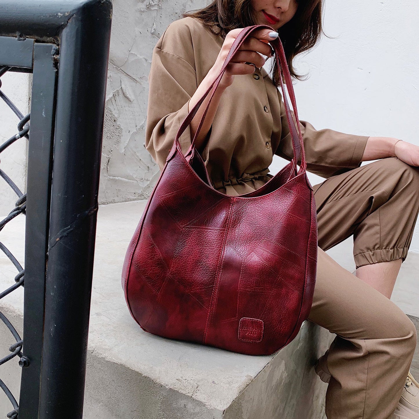 Sharon – Vintage Designertaschen für Damen