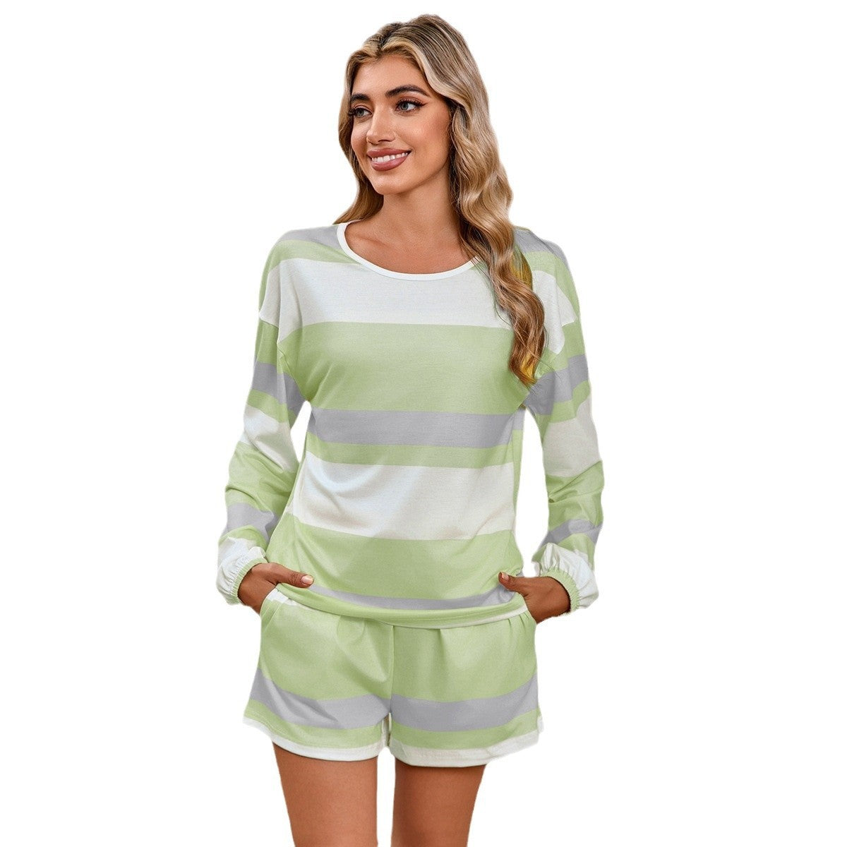 Michelle – Gestreifter Damen Schlafanzug mit Langarm-Top und Shorts