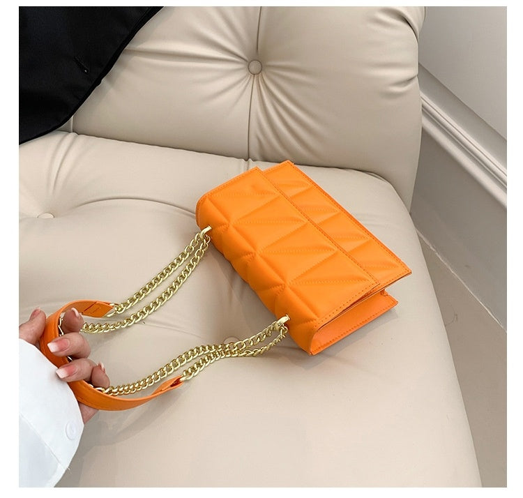 Phoebe – Modische Kettenschultertasche für Damen