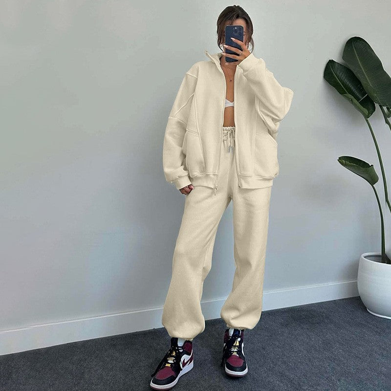 Nicola – Modischer Jogger-Set mit Taschen und Stehkragen